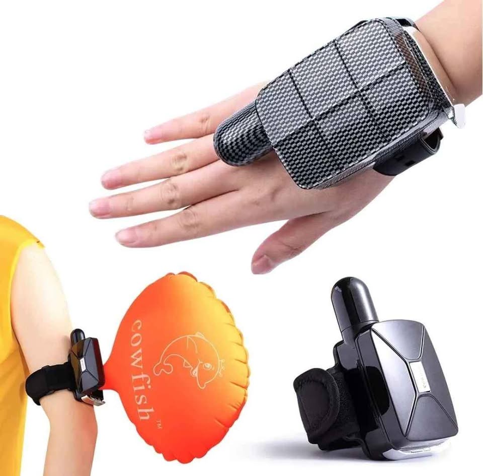 Anti Drowning Lifesaving Device with two cylinders